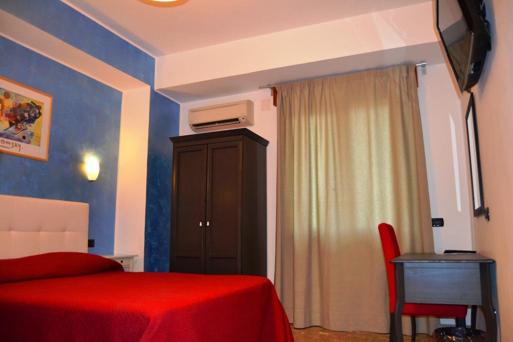 Diana Inn Accommodations Pompei Luaran gambar