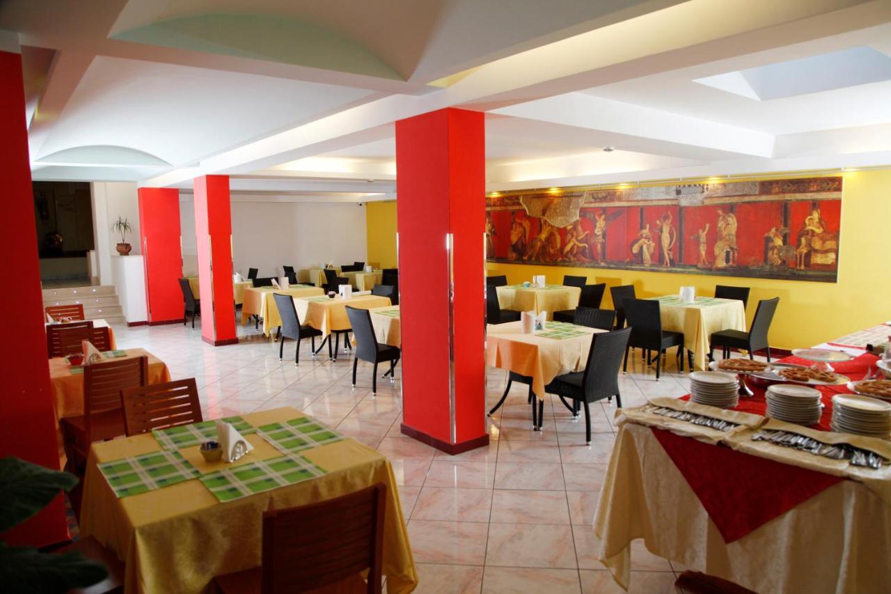 Diana Inn Accommodations Pompei Bilik gambar